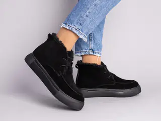 Ботинки женские замшевые черные на шнурках зимние