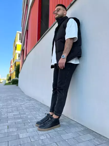 Ботинки мужские кожаные черного цвета демисезонные фото 7 — интернет-магазин Tapok