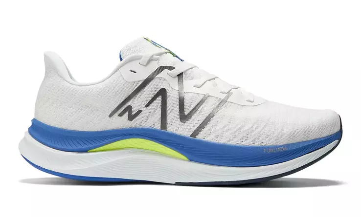 Кроссовки New Balance FuelCell Propel v4 MFCPRCW4 фото 1 — интернет-магазин Tapok