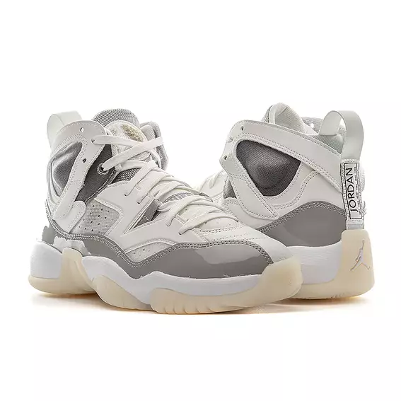 Кроссовки JORDAN JUMPMAN TWO TREY DR9631-002 фото 1 — интернет-магазин Tapok