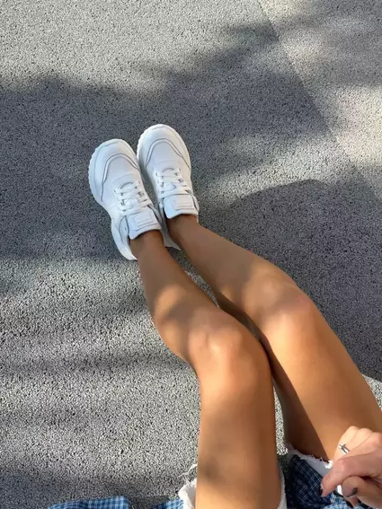 Кросівки жіночі шкіряні білого кольору фото 17 — інтернет-магазин Tapok