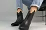 Ботинки казаки женские кожаные черного цвета на каблуке демисезонные Фото 4