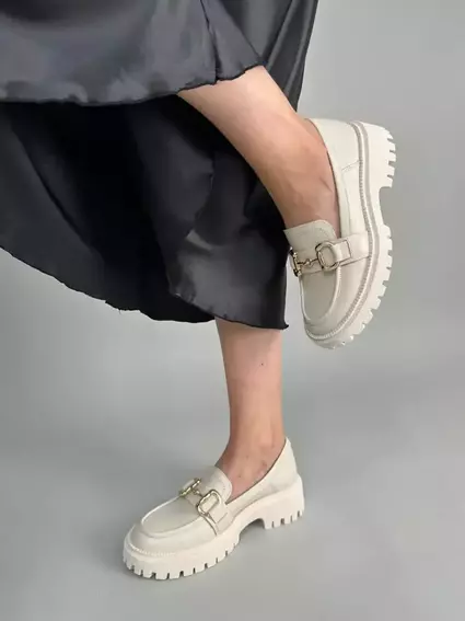 Туфлі жіночі шкіряні молочного кольору фото 4 — інтернет-магазин Tapok