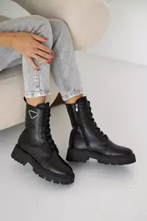 Женские ботинки кожаные зимние черные Yuves 442