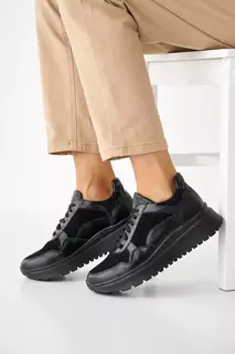 Жіночі кросівки шкіряні весняно-осінні чорні Yuves 509