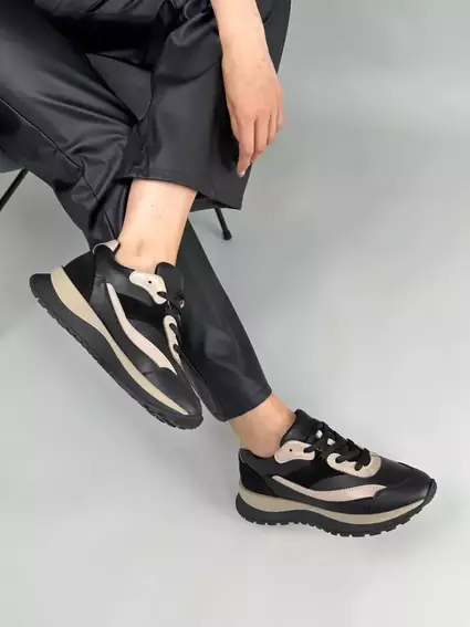 Кросівки жіночі шкіряні чорні із вставками замші. фото 3 — інтернет-магазин Tapok
