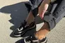 Кросівки жіночі шкіряні чорні із вставками замші. Фото 21