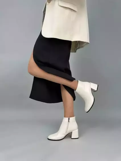 Ботильоны женские кожаные кремовые на каблуках демисезонные фото 6 — интернет-магазин Tapok