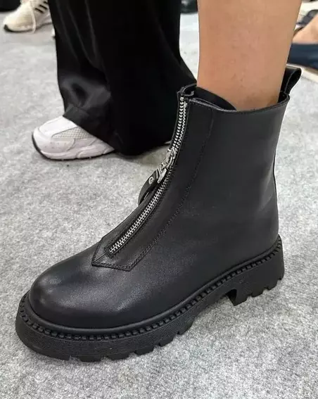 Ботинки женские кожаные черные демисезонные фото 1 — интернет-магазин Tapok