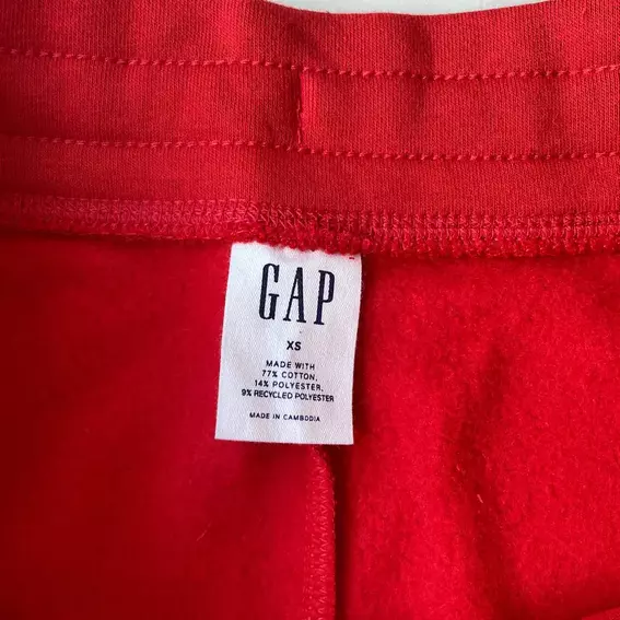 Брюки Gap Logo Fleece Joggers Red 221236291 фото 4 — интернет-магазин Tapok