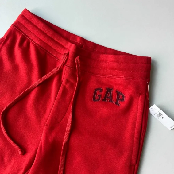 Брюки Gap Logo Fleece Joggers Red 221236291 фото 18 — интернет-магазин Tapok