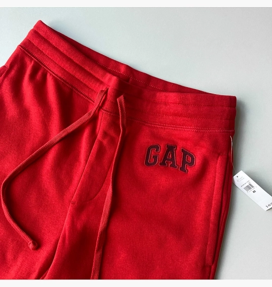 Брюки Gap Logo Fleece Joggers Red 221236291 фото 38 — интернет-магазин Tapok