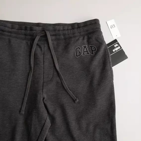 Брюки Gap Logo Fleece Pants Grey 221236011-2 фото 5 — интернет-магазин Tapok