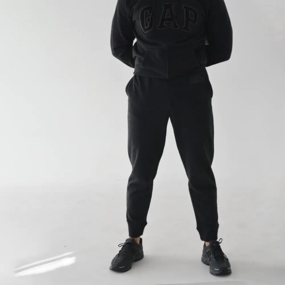 Брюки Gap Logo Fleece Pants Grey 221236011-2 фото 20 — интернет-магазин Tapok