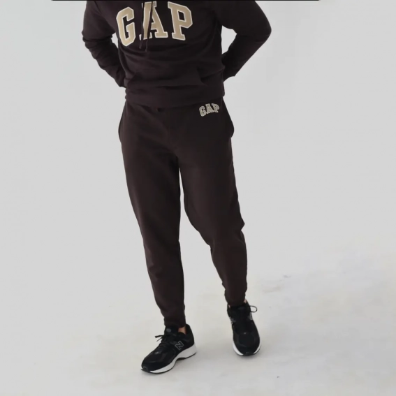 Брюки Gap Logo Fleece Pants turkish coffee 221236531 фото 27 — интернет-магазин Tapok