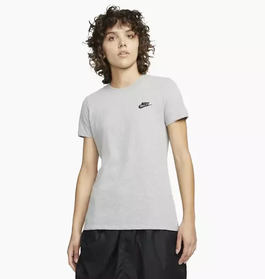 Футболка Nike Club T-Shirt Grey Dn2393-063 фото 1 — інтернет-магазин Tapok