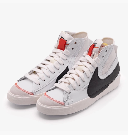 Кросівки жіночі Nike Blazer Mid 77 Jumbo White DQ1471-100 фото 23 — інтернет-магазин Tapok