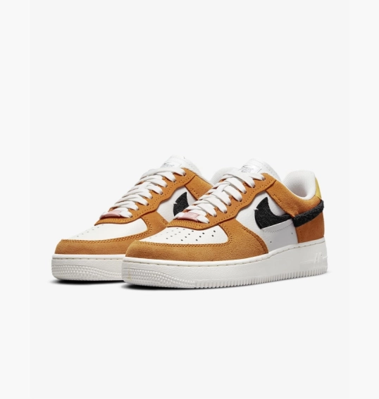Кроссовки Nike Air Force 1 Lxx Brown/White Dq0858-100 фото 21 — интернет-магазин Tapok