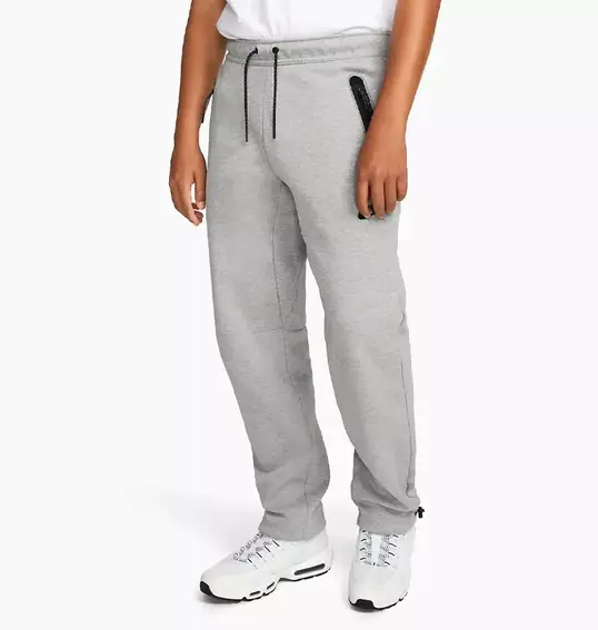 Брюки Nike Nsw Tch Flc Pant Grey Dq4312-063 фото 1 — интернет-магазин Tapok