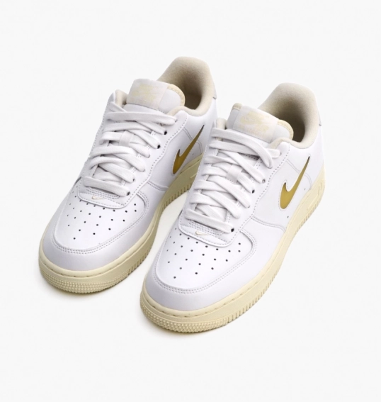 Кросівки чоловічі Nike Air Force 1 07 Jewel Pale White Dc8894-100 фото 18 — інтернет-магазин Tapok