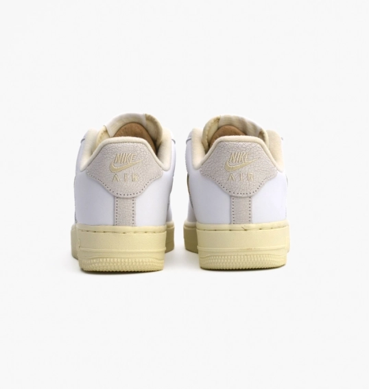 Кросівки чоловічі Nike Air Force 1 07 Jewel Pale White Dc8894-100 фото 22 — інтернет-магазин Tapok