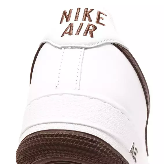 Кросівки чоловічі Nike Air Force 1 Low Color Of The Month White Dm0576-100 фото 2 — інтернет-магазин Tapok