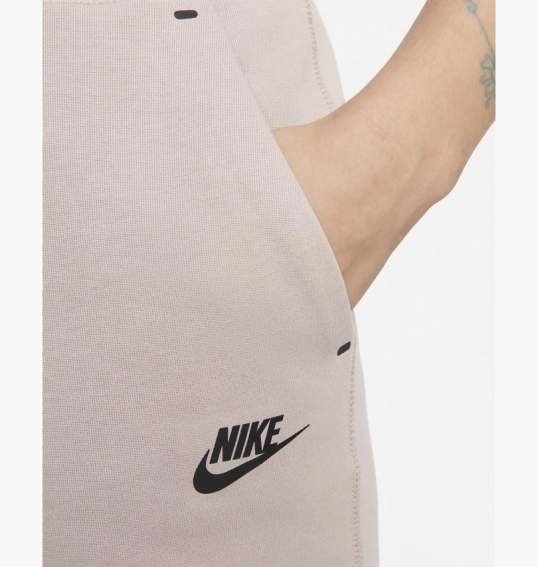 Брюки Nike Sportswear Tech Fleece Beige CW4292-272 фото 11 — интернет-магазин Tapok