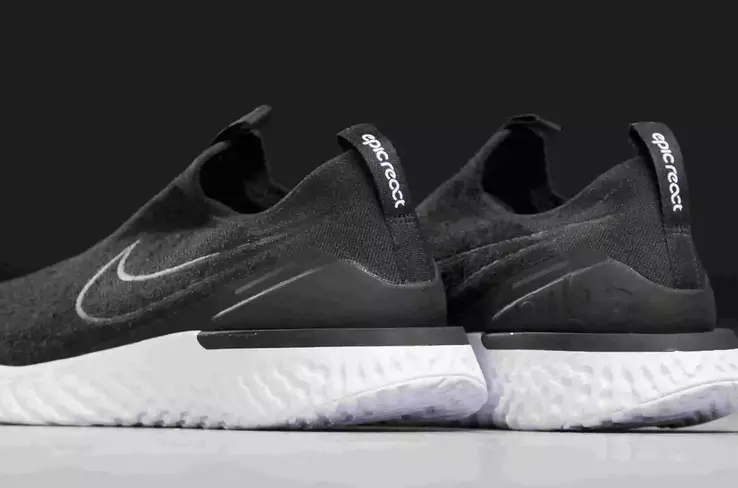 Кроссовки Nike Epic Phantom React Fk Black BV0417-001 фото 2 — интернет-магазин Tapok