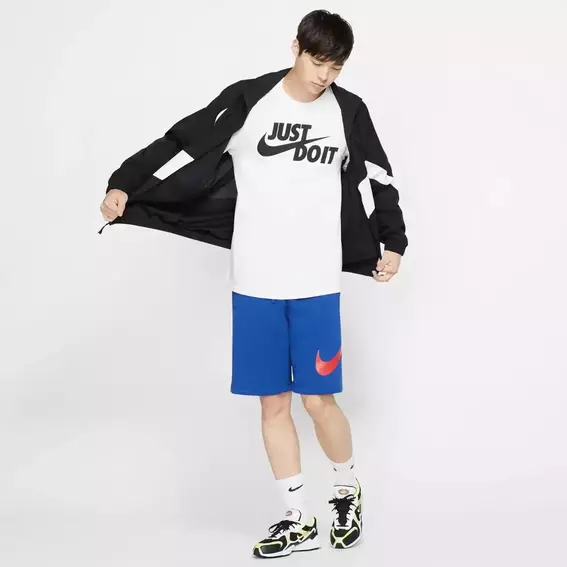 Футболка чоловіча Nike M Nsw Tee Just Do It Swoosh White AR5006-100 фото 3 — інтернет-магазин Tapok