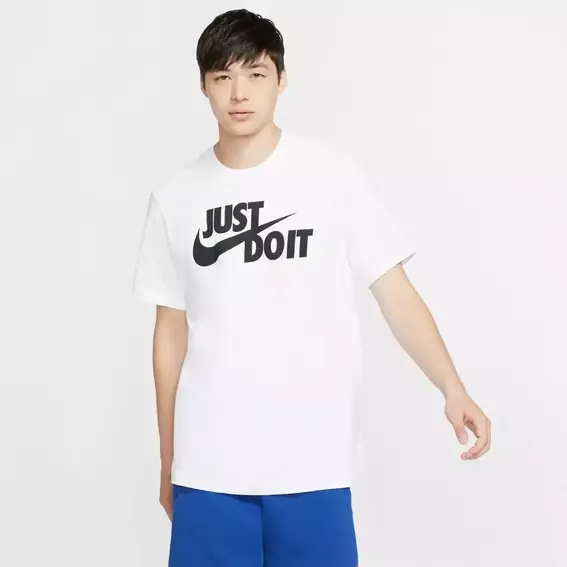 Футболка чоловіча Nike M Nsw Tee Just Do It Swoosh White AR5006-100 фото 5 — інтернет-магазин Tapok