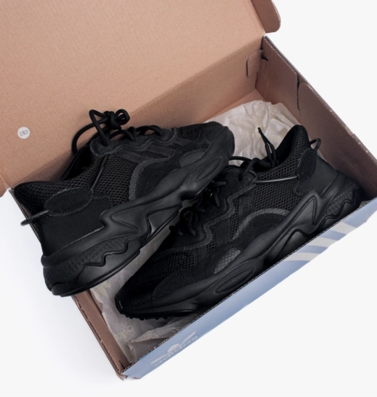 Кросівки унісекс Adidas Ozweego Black EE6999 фото 23 — інтернет-магазин Tapok