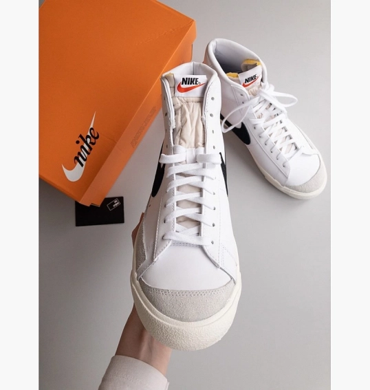 Кросівки Nike Blazer Mid 77 Vintage White BQ6806-100 фото 9 — інтернет-магазин Tapok