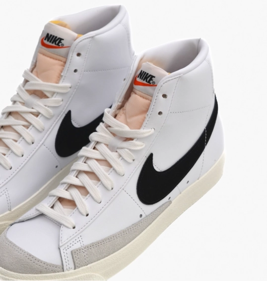 Кроссовки Nike Blazer Mid 77 Vintage White BQ6806-100 фото 16 — интернет-магазин Tapok