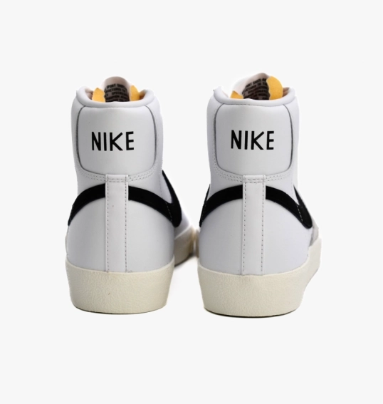 Кроссовки Nike Blazer Mid 77 Vintage White BQ6806-100 фото 18 — интернет-магазин Tapok