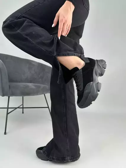 Кроссовки женские замшевые черные с вставками кожи фото 3 — интернет-магазин Tapok