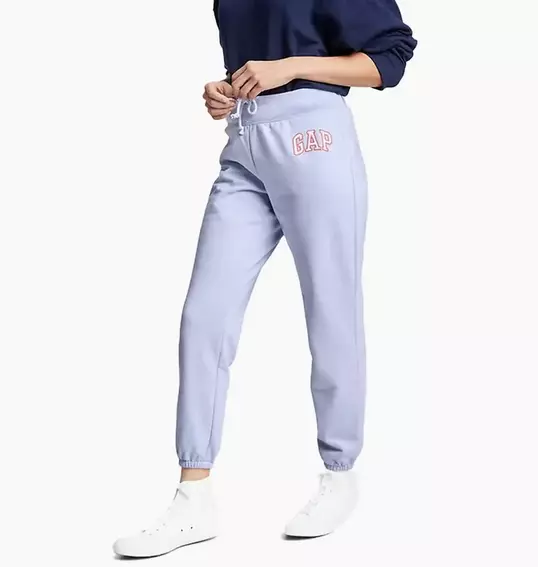 Брюки Gap Logo Joggers In Fleece jet stream blue 282908291 фото 1 — интернет-магазин Tapok