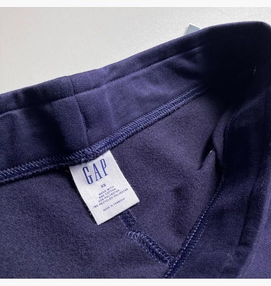 Шорти жіночі Gap Logo Fleece Navy Uniform 819925001 фото 11 — інтернет-магазин Tapok