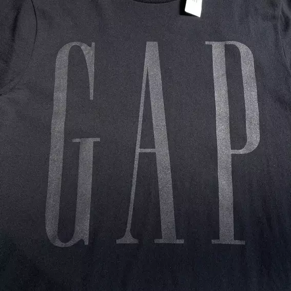 Футболка Gap Logo T-Shirt True Black 499630021 фото 5 — інтернет-магазин Tapok