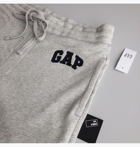 Брюки Gap Logo Fleece Joggers Light Heather Gray n 221236001-2 фото 35 — интернет-магазин Tapok