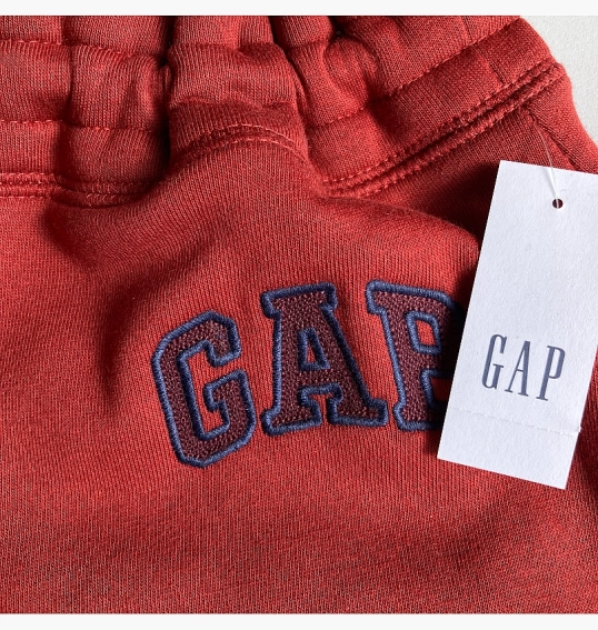 Брюки Gap Logo Fleece Joggers Rose Russet 221236391 фото 9 — интернет-магазин Tapok