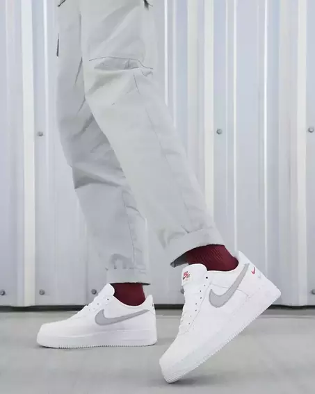 Кроссовки Nike Air Force 1 Low Se Mini Swoosh Casual Shoes White Fd0666-100 фото 6 — интернет-магазин Tapok