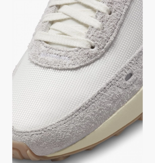 Кросівки жіночі Nike Waffle One Vintage White/Grey Dx2929-100 фото 14 — інтернет-магазин Tapok