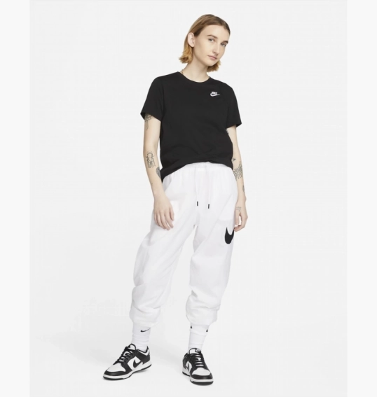 Футболка Nike W Nsw Tee Club Black Dx7902-010 фото 13 — интернет-магазин Tapok