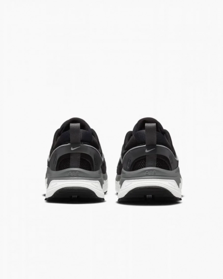 Кросівки Nike Air Max Bliss Suede Black DZ6754-002 фото 11 — інтернет-магазин Tapok