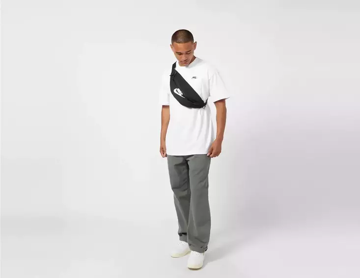 Футболка Nike Nsw Premium Essentials Pocket T-Shirt White DQ9295-100-2 фото 3 — интернет-магазин Tapok