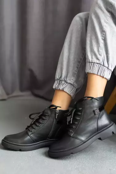 Женские ботинки кожаные зимние черные Milord 1070 фото 2 — интернет-магазин Tapok