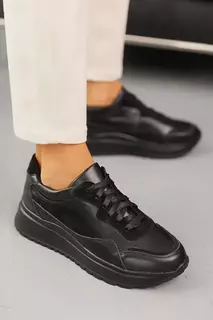 Жіночі кросівки шкіряні весняно-осінні чорні Yuves 507