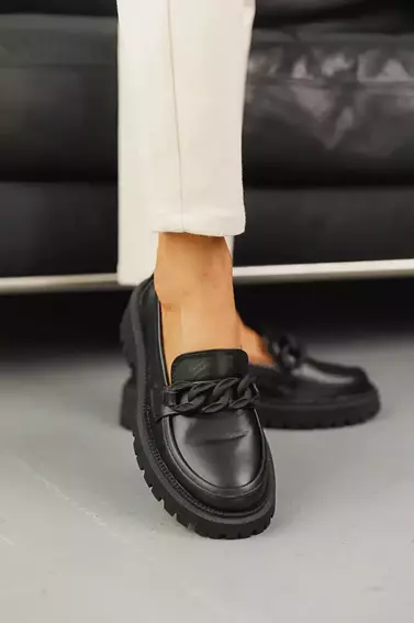 Женские туфли кожаные весенне-осенние черные Emirro Фурнитура фото 5 — интернет-магазин Tapok