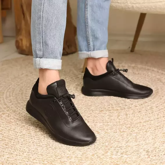 Кроссовки мужские кожаные 586568 Черные фото 1 — интернет-магазин Tapok