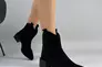 Ботинки казаки женские замшевые черного цвета на каблуке демисезонные Фото 3
